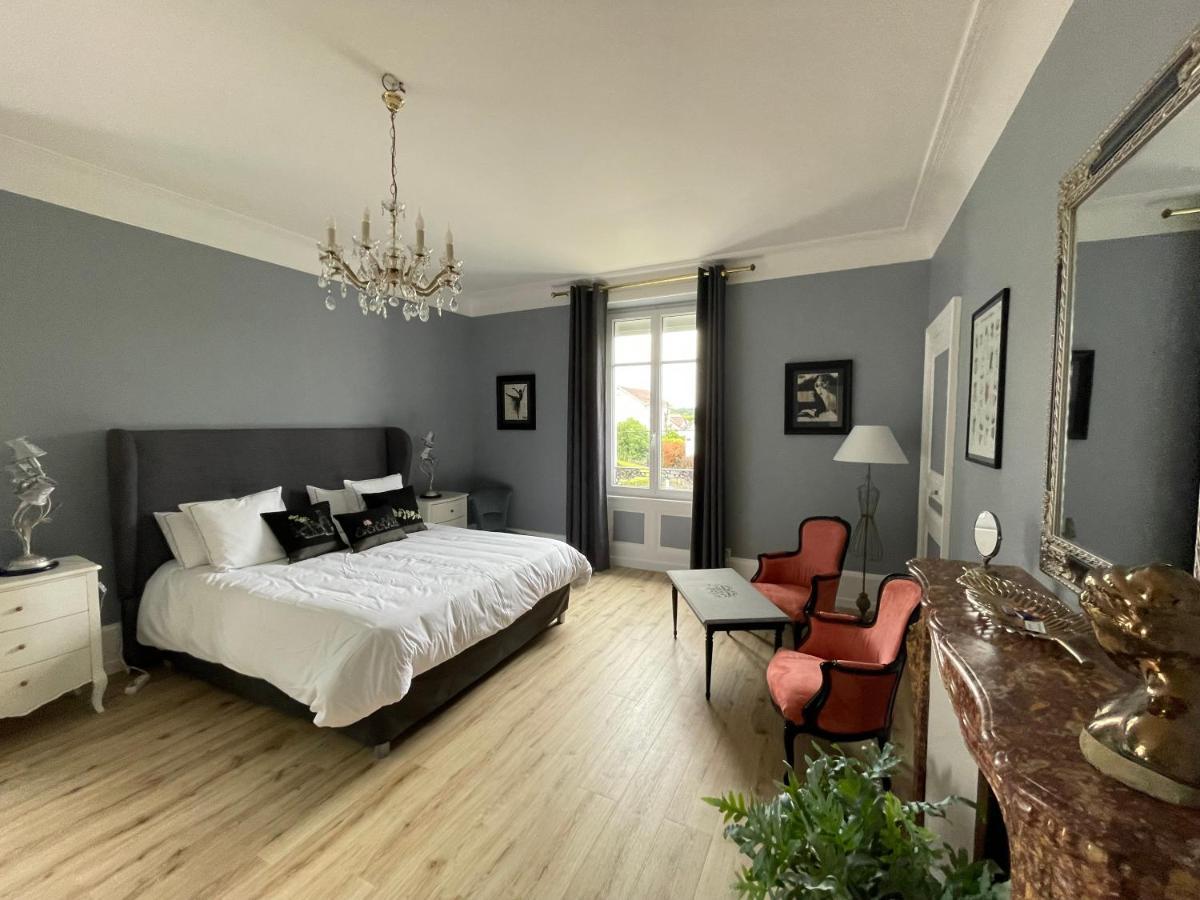 La Maison Bleue « La Charade » Thaon-les-Vosges Eksteriør bilde